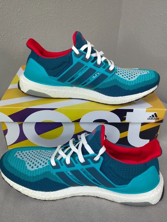 Size 11.5 - Adidas Ultra Boost 2.0 Mineral Green AQ4005 Red OG DNA Colorway main image 6